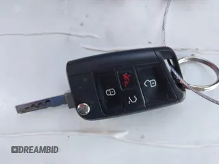2018 Volkswagen Tiguan S с VIN 3VV0B7AX4JM201009, выставлен на аукционе IAAI как лот 42226969 с пробегом 92 825 миль миль и . История ставок и продаж доступна на DreamBid. Изображение 11.