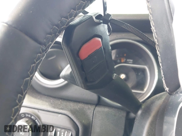 2018 Jeep Wrangler Unlimited Sahara with VIN 1C4HJXEG3JW116404, listed as a IAAI auction lot 42152506 with 57,727 mi miles and . Bid and sale history available at DreamBid. Image 11.