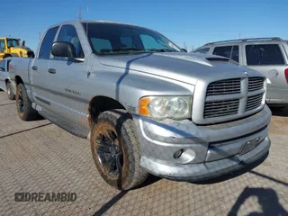 2005 Dodge 1500 SLT with VIN 1D7HU18D85J528025, listed as a IAAI auction lot 41866142 with 309,127 mi miles. Bid and sale history available at carsss.com. Image 1.