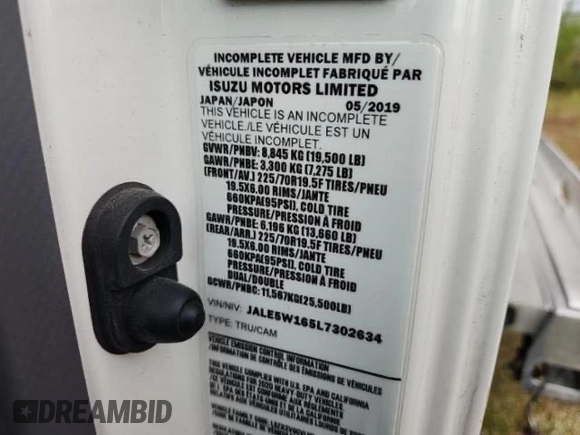 2020 Isuzu NQR IBT z VIN JALE5W165L7302634, wystawiony jako Copart lot #76354514 z przebiegiem 116 501 mil mil oraz Czysty tytuł • Clean title. Historia ofert i sprzedaży dostępna na DreamBid. Obrazek 10.