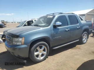 2011 Chevrolet Avalanche LS z VIN 3GNTKEE30BG333537, wystawiony jako Copart lot #59987175 z przebiegiem 104 037 mil mil oraz Szkoda całkowita • Salvage title. Historia ofert i sprzedaży dostępna na DreamBid. Obrazek 1.