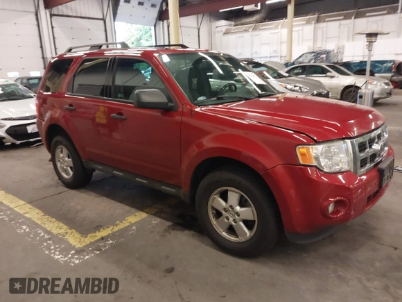 2011 Ford Escape XLT с VIN 1FMCU9D7XBKB14572, выставлен на аукционе IAAI как лот 40920474 с пробегом 154 888 миль миль и . История ставок и продаж доступна на DreamBid. Изображение 1.