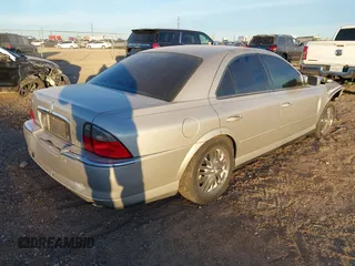 2005 Lincoln LS w/Luxury Pkg with VIN 1LNHM86S85Y632666, listed as a IAAI auction lot 41143989 with 220,415 mi miles. Bid and sale history available at carsss.com. Image 4.