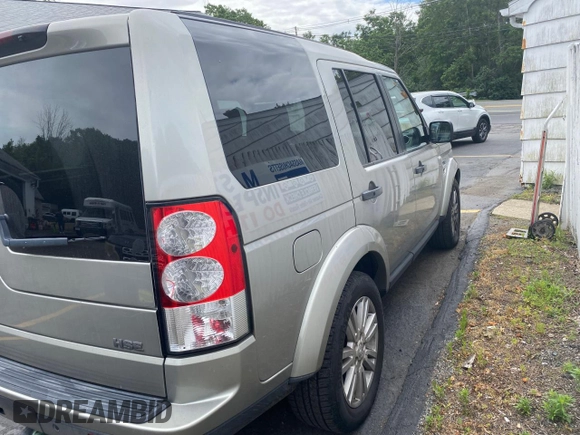 2010 Land Rover LR4 HSE with VIN SALAM2D40AA525XXX, listed as a Copart auction lot 63040085 with 119,198 mi miles and Clean title. Bid and sale history available at DreamBid. Image 4.