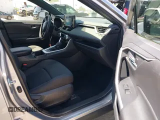 2022 Toyota RAV4 Hybrid SE with VIN JTM16RFV7ND062263, listed as a IAAI auction lot 42068485 with 25,282 mi miles and . Bid and sale history available at DreamBid. Image 5.