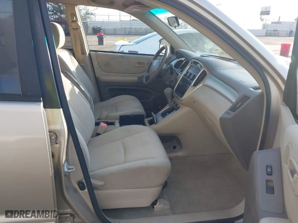2006 Toyota Highlander w/3rd Row with VIN JTEDP21A260124131, listed as a IAAI auction lot 41476163 with 171,361 mi miles. Bid and sale history available at carsss.com. Image 5.