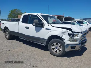 2016 Ford F-150 XLT with VIN 1FTEX1EF6GKD00211, listed as a IAAI auction lot 41851038 with 110,926 mi miles. Bid and sale history available at carsss.com. Image 1.