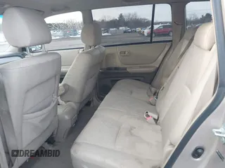 2007 Toyota Highlander Hybrid with VIN JTEGW21A370018109, listed as a IAAI auction lot 41410286 with 261,927 mi miles. Bid and sale history available at carsss.com. Image 8.