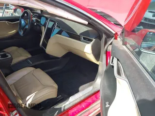 2016 Tesla Model S 90D with VIN 5YJSA1E22GF174654, listed as a IAAI auction lot 41700676 with 193,813 mi miles and . Bid and sale history available at DreamBid. Image 5.