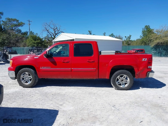 2008 GMC Sierra 1500 Work Truck with VIN 2GTEK13M381244200, listed as a IAAI auction lot 41601941 with 211,765 mi miles. Bid and sale history available at carsss.com. Image 14.