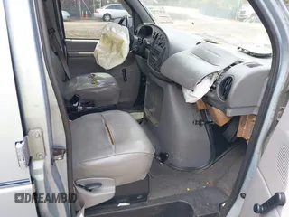 1999 Ford Econoline Passenger XL z VIN 1FMRE112XXHA78677, wystawiony jako IAAI lot #41973782 z przebiegiem 142 051 mil mil oraz . Historia ofert i sprzedaży dostępna na DreamBid. Obrazek 5.