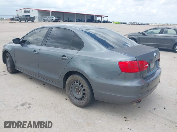 2011 Volkswagen Jetta SE с VIN 3VWDX7AJ5BM327343, выставлен на аукционе IAAI как лот 42685354 с пробегом 272 384 миль миль и . История ставок и продаж доступна на DreamBid. Изображение 3.