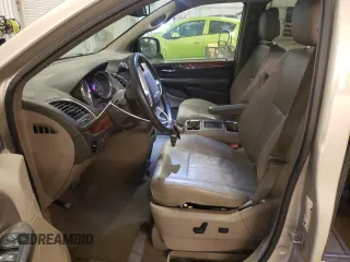 2015 Chrysler Town & Country Touring with VIN 2C4RC1BGXFR644974, listed as a Copart auction lot 53462195 with 179,218 mi miles and Salvage Title. Bid and sale history available at carsss.com. Image 7.