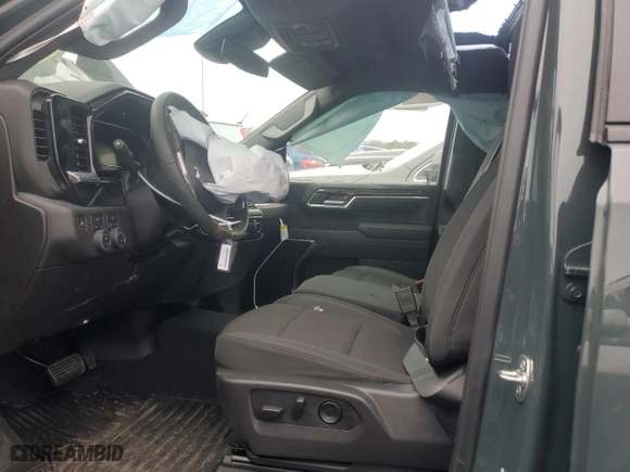 2025 Chevrolet Silverado 1500 LT with VIN 1GCUKDED8SZ171415, listed as a Copart auction lot 48155135 with 0 mi miles and Salvage Title. Bid and sale history available at carsss.com. Image 7.