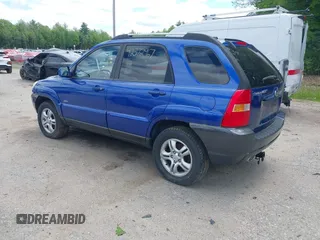 2005 Kia Sportage LX z VIN KNDJE723657074723, wystawiony jako IAAI lot #42372967 z przebiegiem 105 934 mil mil oraz . Historia ofert i sprzedaży dostępna na DreamBid. Obrazek 3.