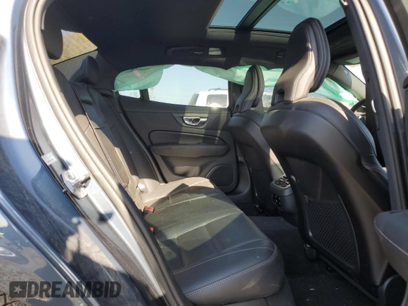 2019 Volvo S60 Inscription with VIN 7JRA22TL4KG004497, listed as a Copart auction lot 76272604 with 84,240 mi miles and Clean Title. Bid and sale history available at carsss.com. Image 10.