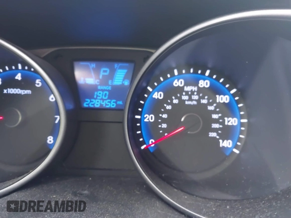 2011 Hyundai Tucson Limited with VIN KM8JUCAC9BU200367, listed as a IAAI auction lot 41867617 with 228,456 mi miles and . Bid and sale history available at DreamBid. Image 7.