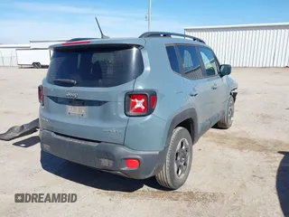 2017 Jeep Renegade Sport with VIN ZACCJBAB9HPG19367, listed as a IAAI auction lot 41818793 with 77,652 mi miles and . Bid and sale history available at carsss.com. Image 4.