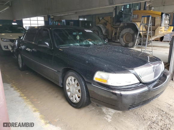2008 Lincoln Town Car Limited with VIN 2LNHM82V88X644529, listed as a Copart auction lot 88554075 with 0 mi miles and Salvage Title. Bid and sale history available at carsss.com. Image 4.