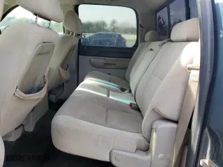 2007 Chevrolet Silverado 1500 LS with VIN 2GCEK13C671723040, listed as a Copart auction lot 42677995 with 250,614 mi miles and Salvage Title. Bid and sale history available at carsss.com. Image 10.