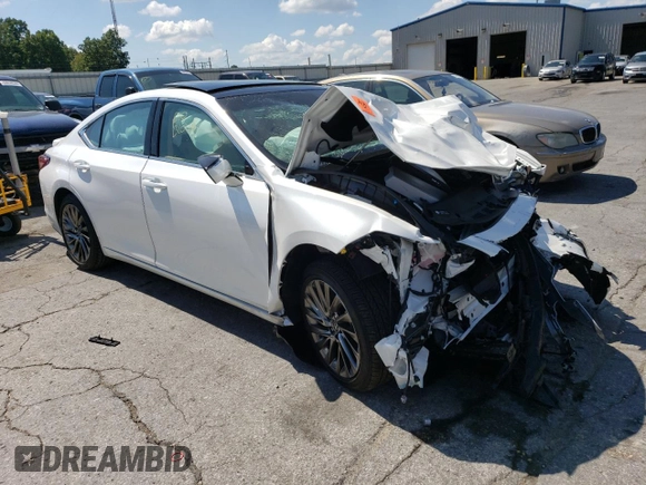 2024 Lexus ES 350 Luxury with VIN 58AEZ1B19RU176840, listed as a Copart auction lot 70298934 with Not provided miles and Salvage title. Bid and sale history available at DreamBid. Image 4.