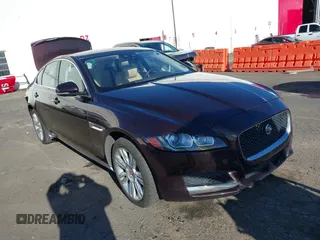 2016 Jaguar XF 35t Premium with VIN SAJBD4BV9GCY21749, listed as a IAAI auction lot 41430358 with 79,289 mi miles. Bid and sale history available at carsss.com. Image 1.