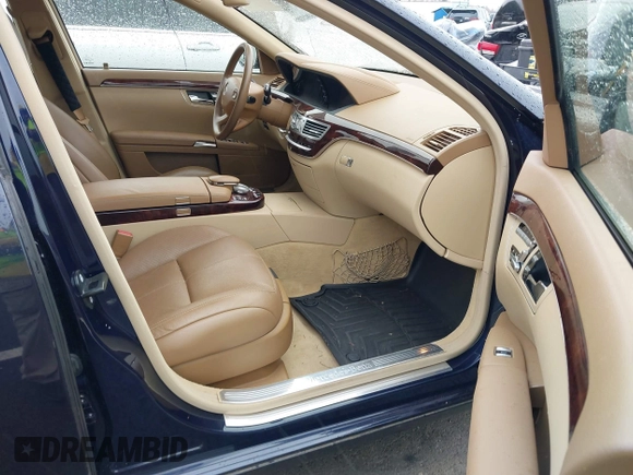 2007 Mercedes-Benz S 550 with VIN WDDNG71X17A135682, listed as a IAAI auction lot 41915691 with 109,765 mi miles and . Bid and sale history available at DreamBid. Image 5.