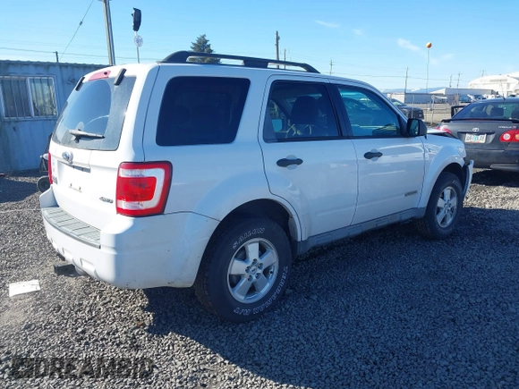 2008 Ford Escape XLT with VIN 1FMCU93178KA09476, listed as a IAAI auction lot 41556200 with 190,149 mi miles. Bid and sale history available at carsss.com. Image 4.