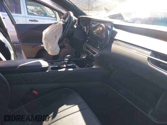 2023 Lexus RX 500h F Sport Performance z VIN 2T2BCMEA7PC007404, wystawiony jako IAAI lot #41742364 z przebiegiem 9 667 mil mil oraz . Historia ofert i sprzedaży dostępna na DreamBid. Obrazek 5.