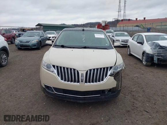 2014 Lincoln MKX with VIN 2LMDJ8JK1EBL13125, listed as a IAAI auction lot 41805340 with 100,078 mi miles. Bid and sale history available at carsss.com. Image 12.