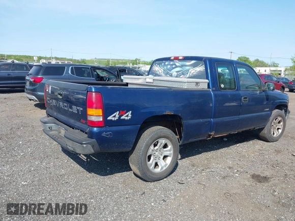 2002 Chevrolet Silverado 1500 LS with VIN 2GCEK19V321260565, listed as a IAAI auction lot 42151550 with 117,350 mi miles. Bid and sale history available at carsss.com. Image 4.