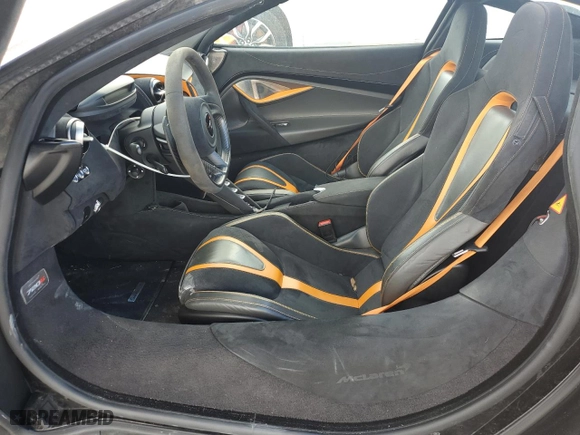 2019 McLaren 720S with VIN SBM14DCA9KW003247, listed as a Copart auction lot 80073724 with 18,804 mi miles and Salvage Title. Bid and sale history available at carsss.com. Image 7.