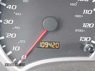 2006 Chevrolet Equinox LT z VIN 2CNDL63F566007906, wystawiony jako IAAI lot #41783318 z przebiegiem 109 420 mil mil oraz . Historia ofert i sprzedaży dostępna na DreamBid. Obrazek 16.