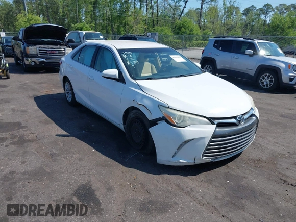 2015 Toyota Camry XLE with VIN 4T1BF1FK6FU948938, listed as a IAAI auction lot 42023487 with 107,232 mi miles. Bid and sale history available at carsss.com. Image 1.