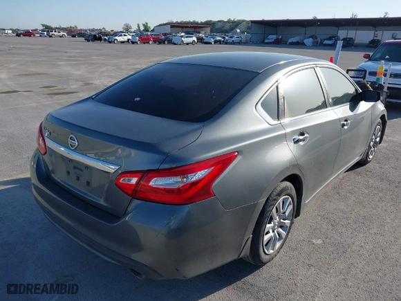 2016 Nissan Altima 2.5 SR with VIN 1N4AL3AP8GC181842, listed as a IAAI auction lot 41994344 with 104,393 mi miles. Bid and sale history available at carsss.com. Image 4.