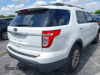 2014 Ford Explorer XLT with VIN 1FM5K7D88EGB27971, listed as a IAAI auction lot 42241622 with 198,422 mi miles and . Bid and sale history available at DreamBid. Image 18.