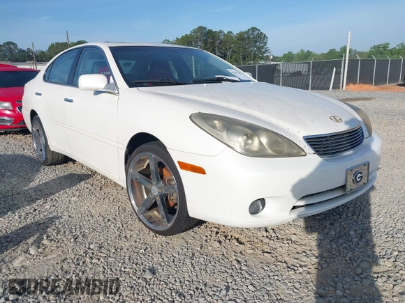 2005 Lexus ES 330 with VIN JTHBA30G755139765, listed as a IAAI auction lot 42075614 with 172,647 mi miles. Bid and sale history available at carsss.com. Image 1.