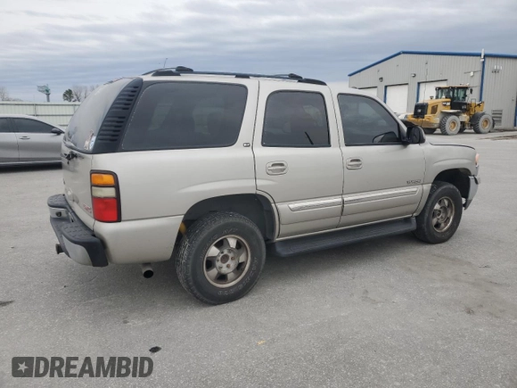 2004 GMC Yukon SLT with VIN 1GKEK13Z14R132643, listed as a Copart auction lot 46973935 with 290,963 mi miles and Salvage Title. Bid and sale history available at carsss.com. Image 3.