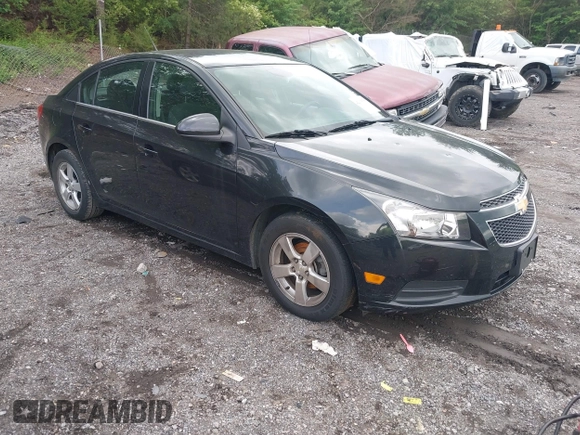 2014 Chevrolet Cruze 1LT with VIN 1G1PC5SB7E7336172, listed as a IAAI auction lot 42105588 with 92,938 mi miles and . Bid and sale history available at DreamBid. Image 1.