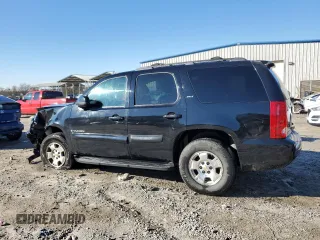 2008 GMC Yukon SLT w/4SB with VIN 1GKFC13068R184438, listed as a Copart auction lot 45032525 with 230,656 mi miles and Salvage Title. Bid and sale history available at carsss.com. Image 2.