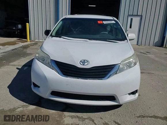 2014 Toyota Sienna LE AAS with VIN 5TDKK3DC2ES473234, listed as a Copart auction lot 45883065 with 109,243 mi miles and Clean Title. Bid and sale history available at DreamBid. Image 11.