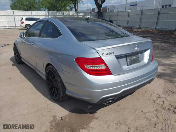 2013 Mercedes-Benz C-Class C 250 with VIN WDDGJ4HB0DF995087, listed as a IAAI auction lot 41960297 with 104,348 mi miles. Bid and sale history available at carsss.com. Image 3.