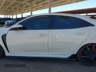 2019 Honda Civic Type R Touring z VIN SHHFK8G76KU205704, wystawiony jako IAAI lot #42159630 z przebiegiem Nie podano mil oraz . Historia ofert i sprzedaży dostępna na DreamBid. Obrazek 14.