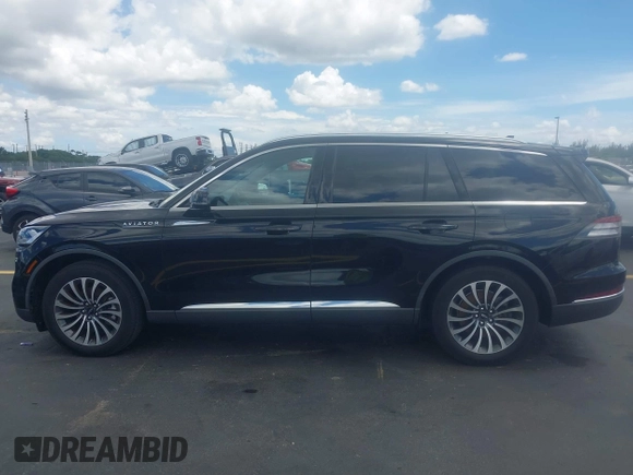 2021 Lincoln Aviator Reserve with VIN 5LM5J7WC0MGL12385, listed as a IAAI auction lot 42472422 with 20,404 mi miles and . Bid and sale history available at DreamBid. Image 14.
