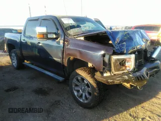 2011 Chevrolet Silverado 1500 LT with VIN 3GCPKSE33BG186588, listed as a IAAI auction lot 36153753 with 125,877 mi miles. Bid and sale history available at carsss.com. Image 1.