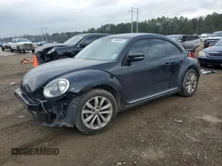 2017 Volkswagen Beetle 1.8T Fleet with VIN 3VWF17ATXHM628534, listed as a Copart auction lot 44686385 with 0 mi miles and Salvage Title. Bid and sale history available at carsss.com. Image 1.