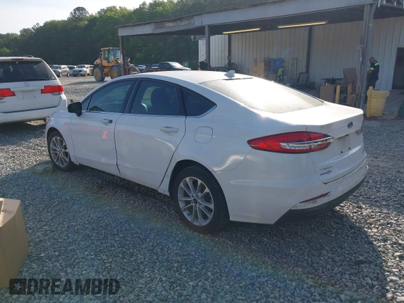 2019 Ford Fusion SE with VIN 3FA6P0LU6KR152166, listed as a IAAI auction lot 42086365 with 158,557 mi miles and . Bid and sale history available at DreamBid. Image 3.