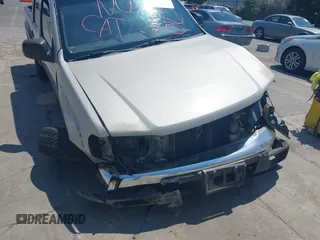 2005 Chevrolet Colorado 1SF LS Z71 with VIN 1GCDS136758134742, listed as a IAAI auction lot 40393796 with 101,475 mi miles and . Bid and sale history available at DreamBid. Image 6.