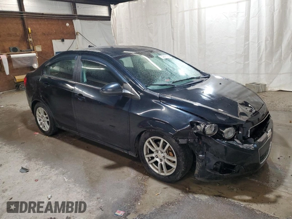 2012 Chevrolet Sonic LT z VIN 1G1JD5SH2C4148200, wystawiony jako Copart lot #74896064 z przebiegiem 104 692 mil mil oraz Szkoda całkowita • Salvage title. Historia ofert i sprzedaży dostępna na DreamBid. Obrazek 4.