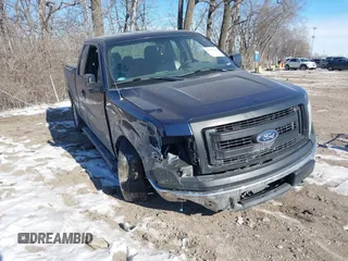 2013 Ford F-150 XL with VIN 1FTEX1EM3DKE98966, listed as a IAAI auction lot 41375113 with 230,376 mi miles. Bid and sale history available at carsss.com. Image 1.
